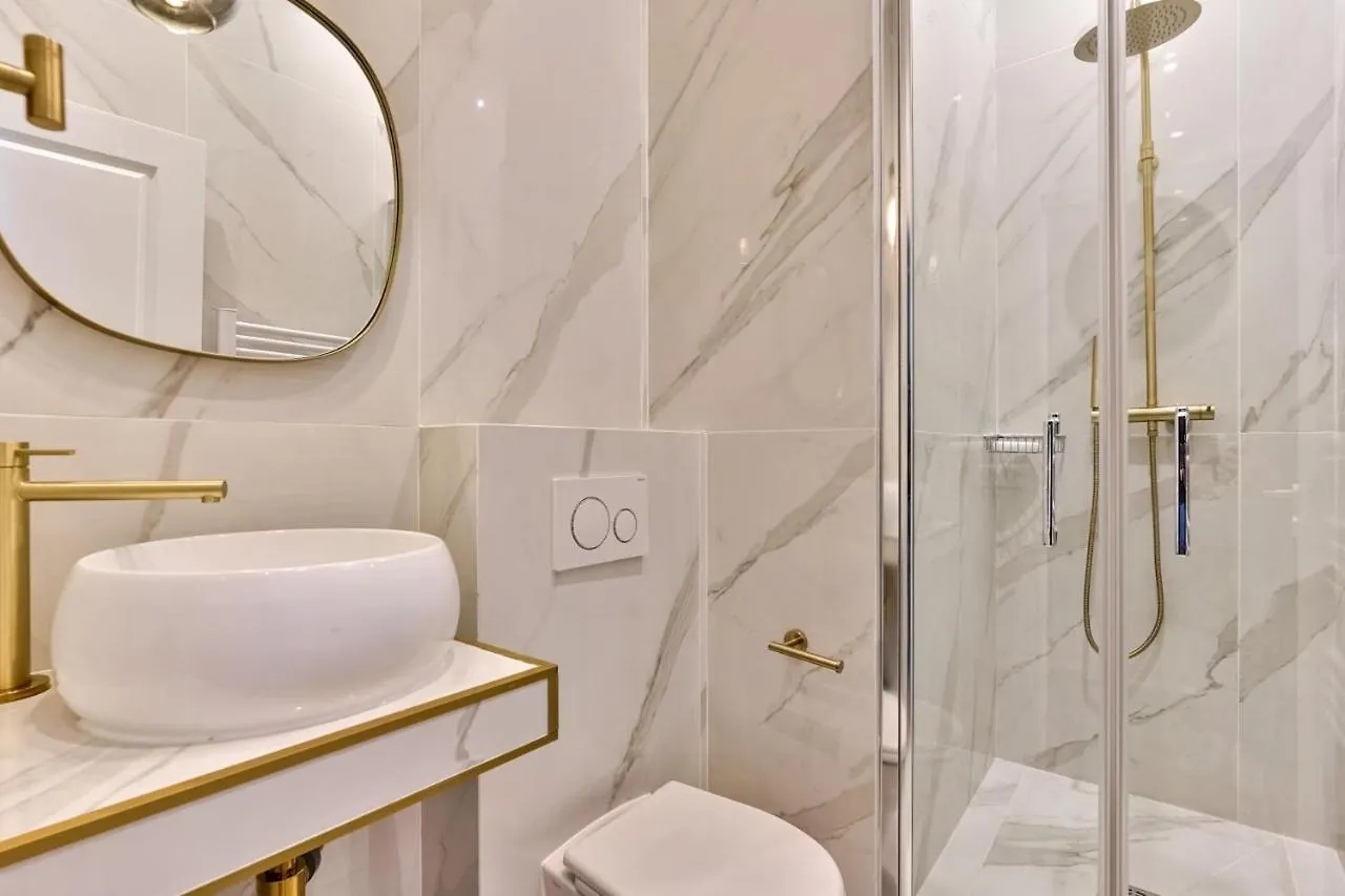 New ! Outstanding 2Br & 1Br Apt In Paris 15