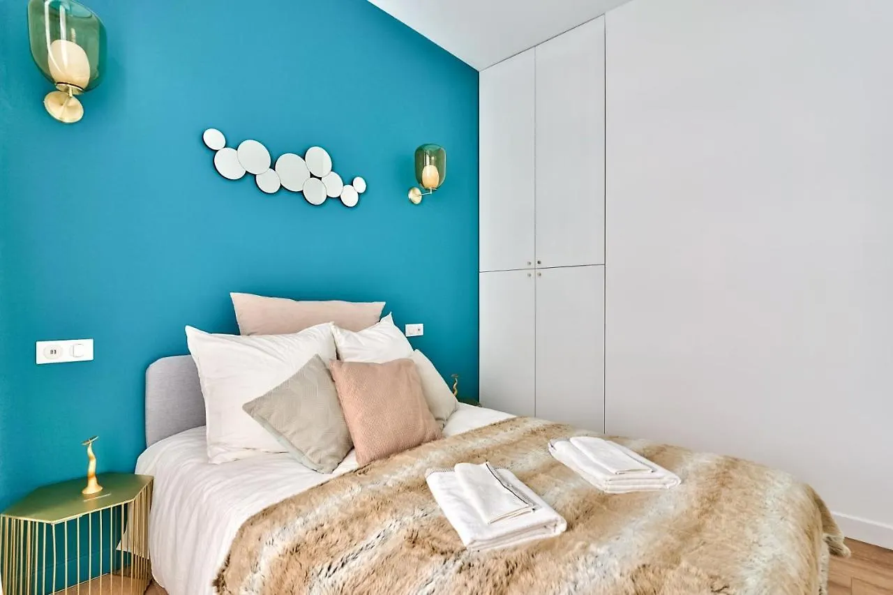 New ! Outstanding 2Br & 1Br Apt In Paris 15