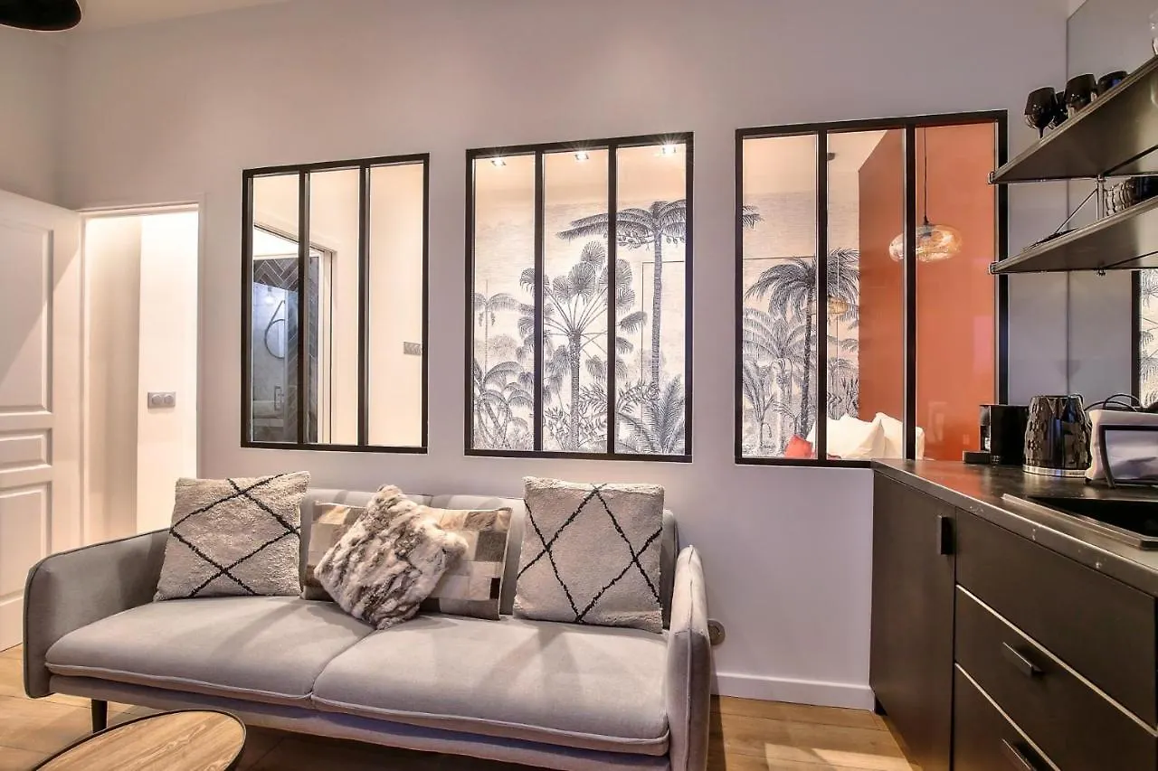 アパート New ! Outstanding 2Br & 1Br Apt In Paris 15 フランス